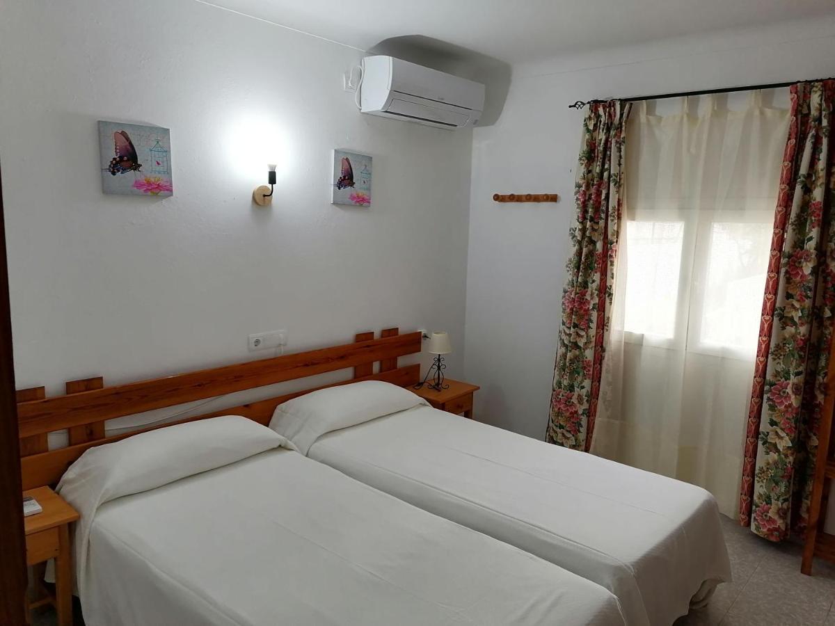 Hostal Pepe San Ferrán de ses Roques Exterior foto