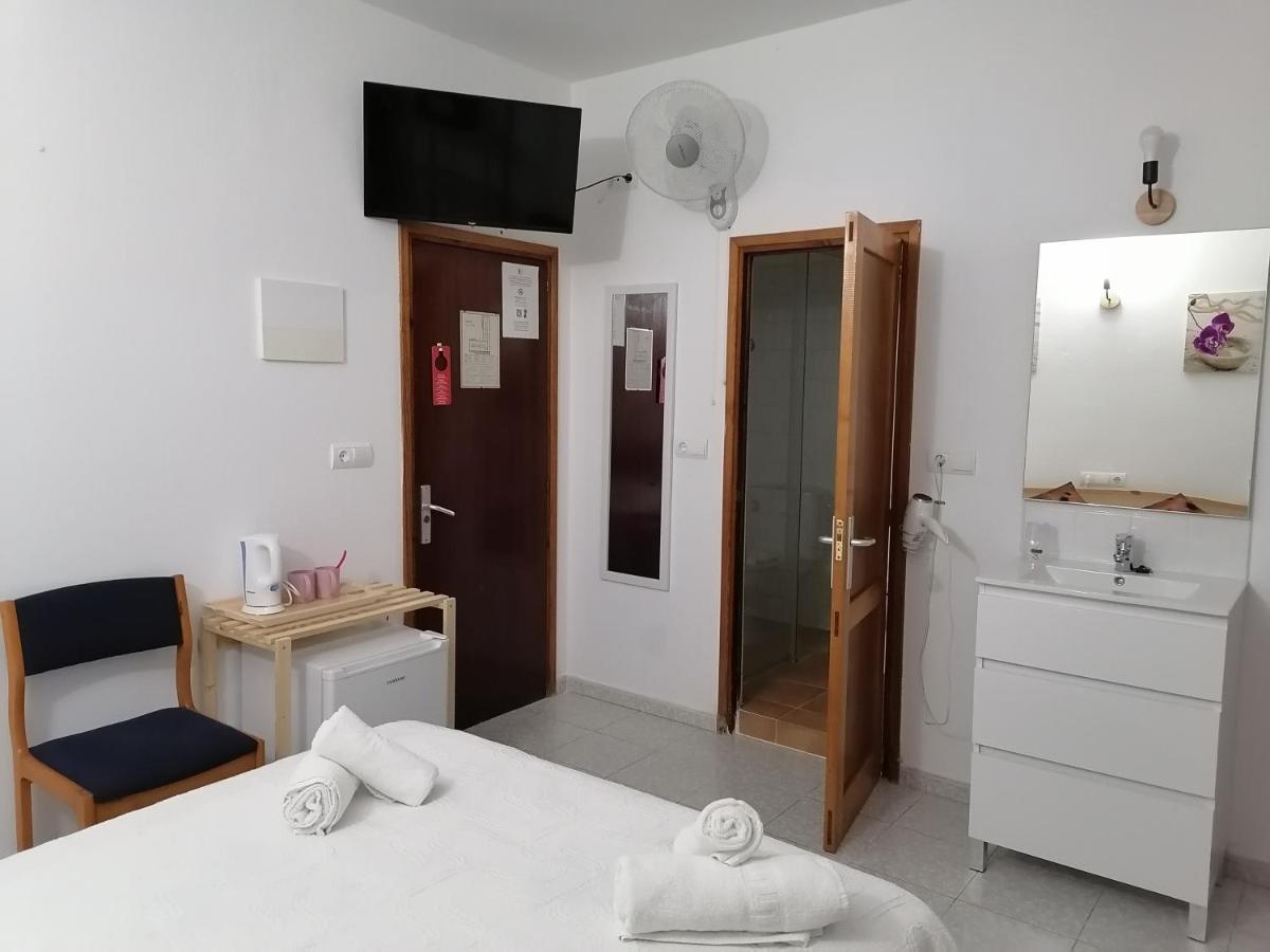 Hostal Pepe San Ferrán de ses Roques Exterior foto