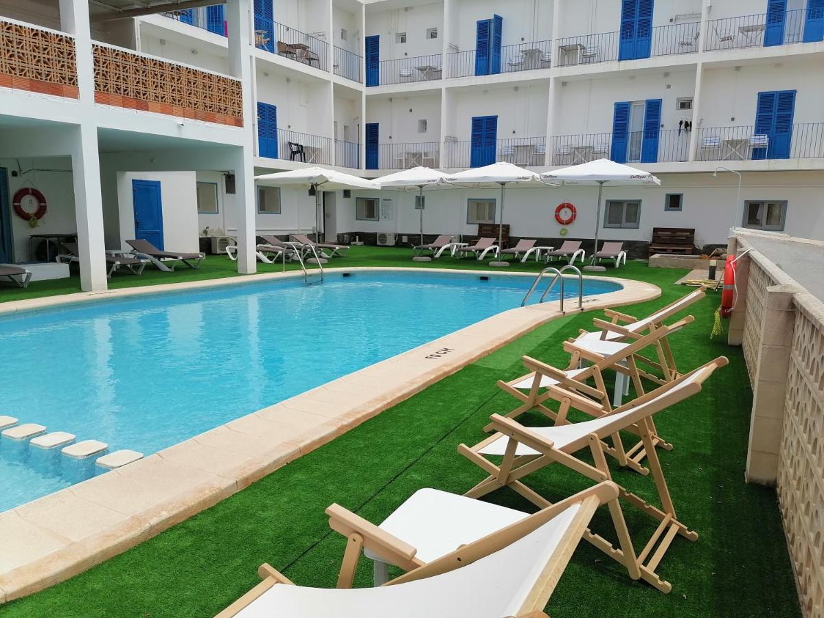Hostal Pepe San Ferrán de ses Roques Exterior foto