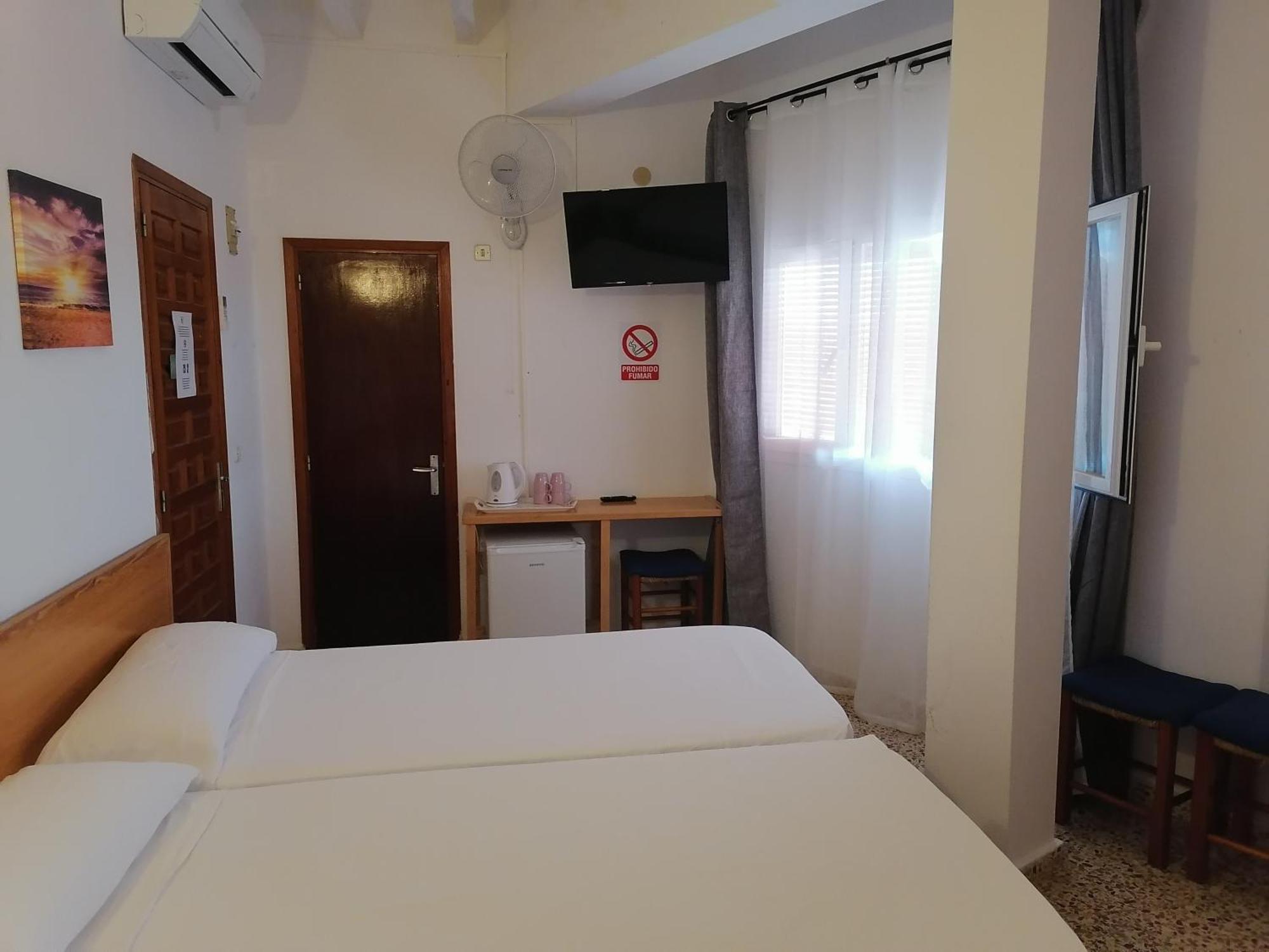 Hostal Pepe San Ferrán de ses Roques Exterior foto
